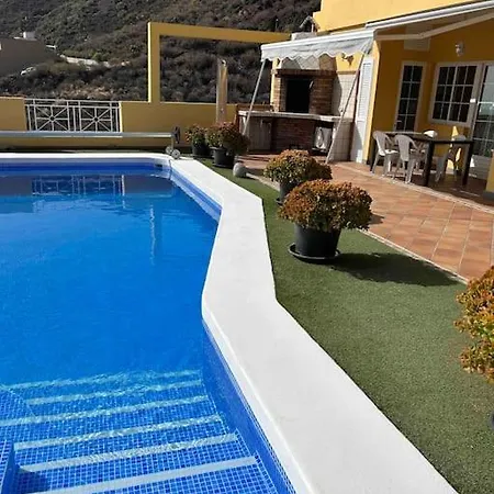 En Con Piscina Privada