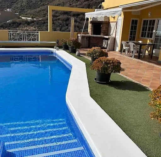 En Con Piscina Privada