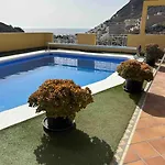 En Con Piscina Privada Daire