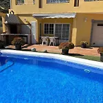 Daire En Con Piscina Privada