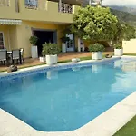 En Con Piscina Privada Lejlighed
