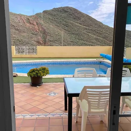 Daire En Con Piscina Privada