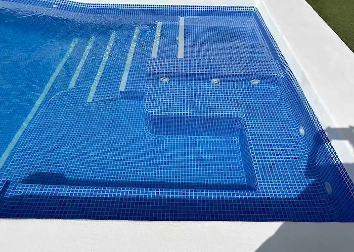 En Con Piscina Privada